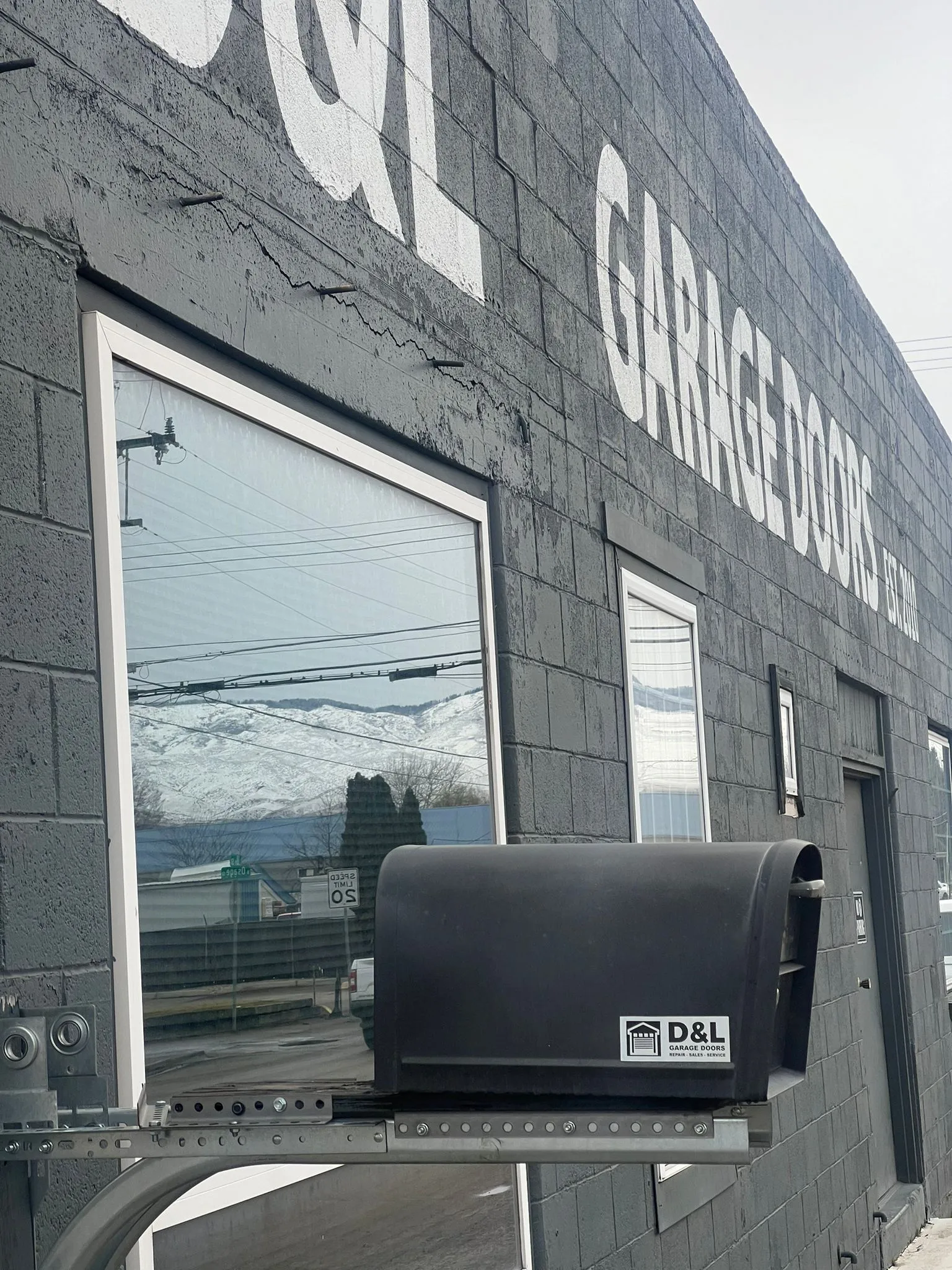 D&L Garage Doors Portland team and service van